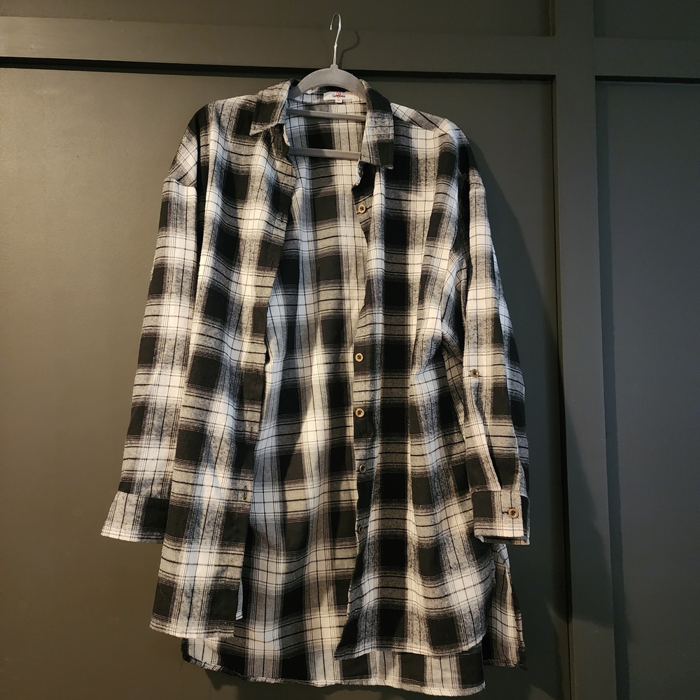 Plaid Button Down Shirt - Black and White